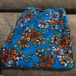 New LulaRoe Tall & Curvy Leggings